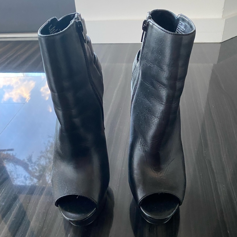 Steve Madden Heels Open Front - image 1